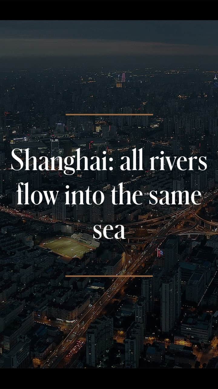カナーリのインスタグラム：「Shanghai is a cosmopolitan city, which is huge and inclusive, a showcase of elegance and style throughout China. A city where customers have the opportunity to breathe the culture and values of an authentic #MadeInItaly in a Canali boutique.  #CanaliAnthology #Canali1934」