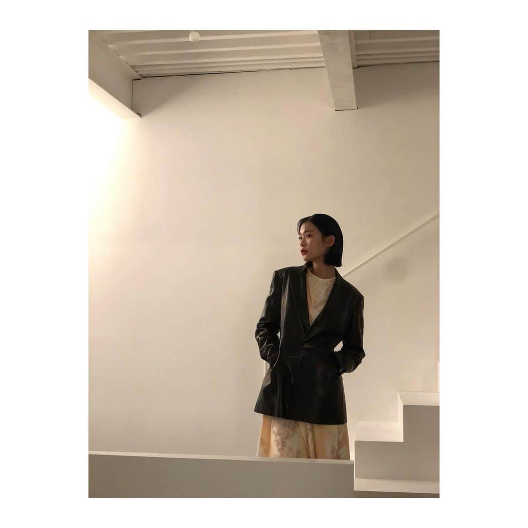 チョン・ユジンのインスタグラム：「🤍」