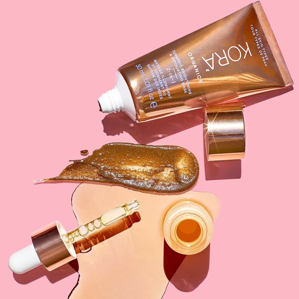 KORA Organicsさんのインスタグラム写真 - (KORA OrganicsInstagram)「"If I had to choose two skincare products to use for the rest of my life, this would be them!" @mirandakerr 💖 Get your limited edition Instant Facial Glow-On-The-Go @Sephora USA. 🎁 For international shoppers, please visit our link in bio. #KORAOrganics #MindBodySkin #NoniGlow」11月21日 2時30分 - koraorganics