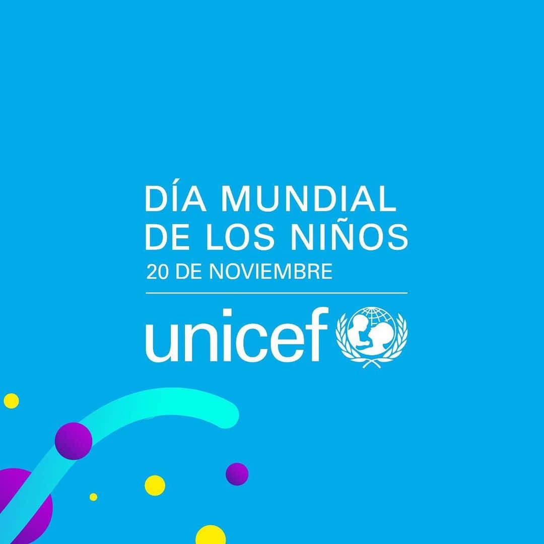 Carolina Cruz Osorioさんのインスタグラム写真 - (Carolina Cruz OsorioInstagram)「• Comencé a trabajar con @unicef_colombia hace más de 6 años entendiendo la problemática de los niños en el mundo y en Colombia. Desde que soy mamá la sensibilidad hacia ellos crece y crece, tratando de entender por que no tienen todo lo que se merecen, por que no pueden crecer sanos, fuertes, con bases y oportunidades dignas. Hoy 20 de noviembre me uno a @unicef_colombia para conmemorar el día de los niños. Escuchemos más a nuestros niños y hagamos valer sus derechos #ReImaginaTuMundo #DiaMundialDeLosNiños 💙」11月21日 2時40分 - carolinacruzosorio