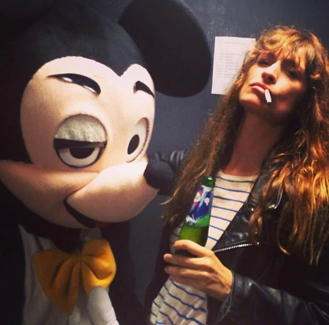 カロリーヌ・ド・メグレのインスタグラム：「It’s Friday night and all I’m thinking about is partying 😩 Take me dancing again where even Mickey Mouse gets tired! 💘 #IWannaDanceWithSomebody #IWonderWhyIWonderWhen」