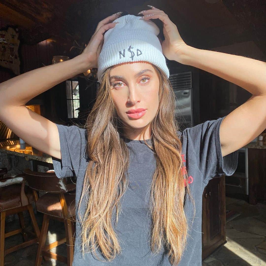 Kaylee Ricciardiのインスタグラム：「Woke up in mammoth 🙃 ⛄️」