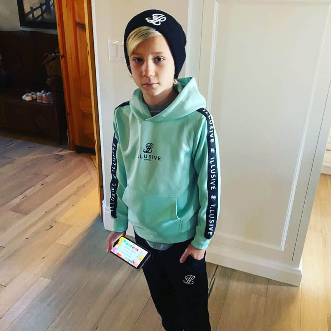 ジャクソン・ビーバーのインスタグラム：「Happy birthday to me! 11 going on 11 😂」