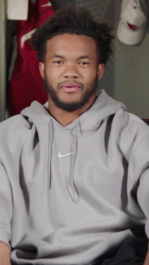 エリン・アンドリューズのインスタグラム：「I sat down with @k1 to discuss that #HailMurray game winning play, @deandrehopkins joining the @azcardinals and more! • @nflonfox @jsantos1111 @route30films @jilliangregory @dominiquediazz @vtrilling」
