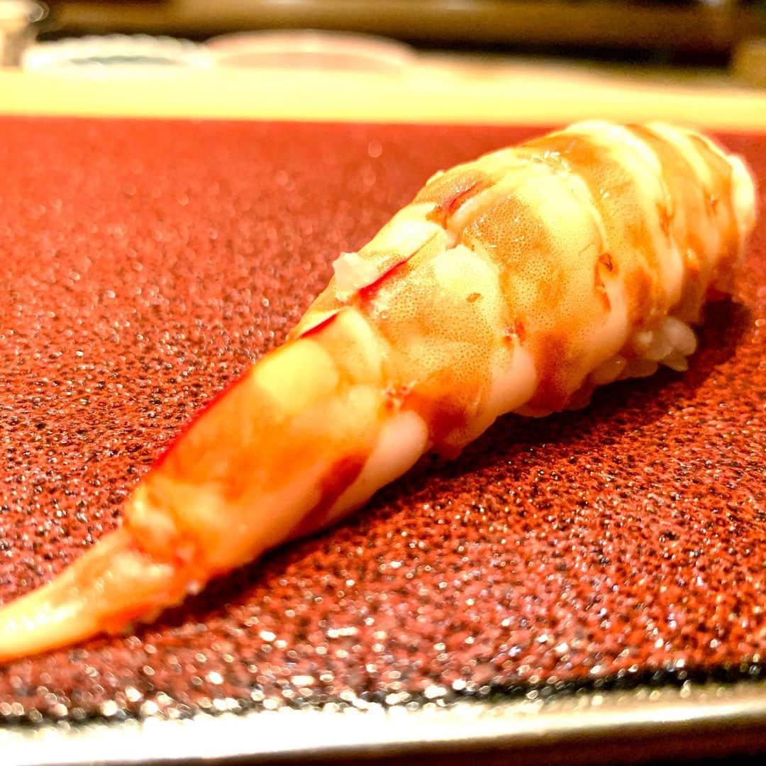 はなわさんのインスタグラム写真 - (はなわInstagram)「六本木のお寿司屋さん。  「鮨 西むら」  美味すぎた。」11月21日 15時28分 - naoki_hanawa