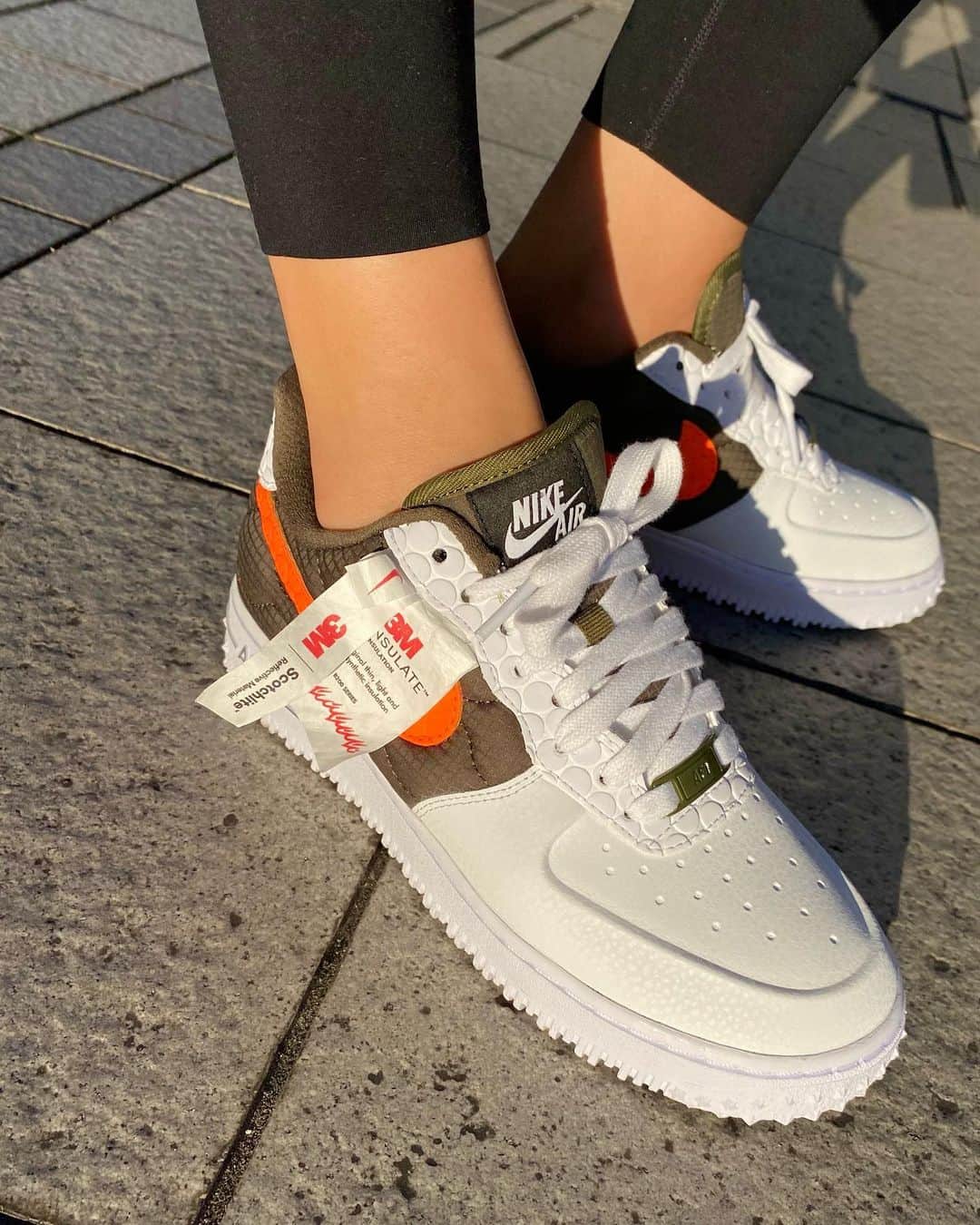 Chiharuのインスタグラム：「3M✖️NIKE カスタムしたよぉーーーっ！秋冬っぽい感じで。キルティング素材可愛い！！ カスタム楽しいからオススメだよ❤️  #nikeairforce1  #nikebyyou  #nikebyyouairforce1  #ナイキバイユー #エアフォース1  #エアフォース1low #エアフォースカスタム #スニーカーカスタム #スニーカー女子 #ナイキ女子  #NIKE3m」