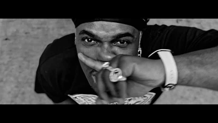 ウィル・アイ・アムのインスタグラム：「I got the drop... line on the block... Only got 9, motherfuckers in stock... Hustle get a cop’  if you aint then you not... Flav of the month... I’m Flav Nonstop... 24/7,  Flava Flav clock... Biggie born to die... death row, Tupac... Nigga what attitude... fuck all the cops... Crooked popo... be the bullies on the block...  CULTURE...   Some wanna live... some gonna die... Some gonna snitch... some gonna ride... Some in the underground... some in the sky... Some stay sober and... some get high... Some on the perc... some on the coke... Some niggas work... some niggas broke... Some motherfuckers be living that hoax... Some niggas drip... some niggas soak...  Culture」