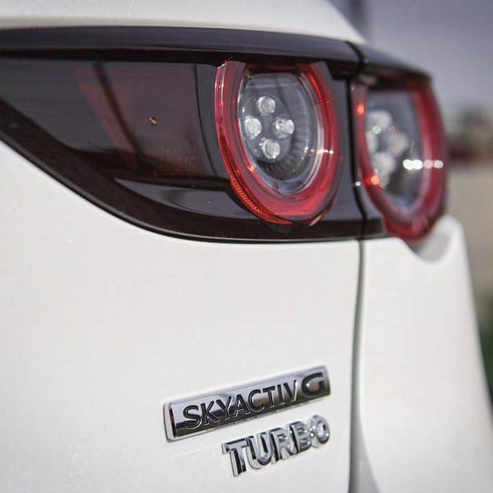 MAZDA Canadaのインスタグラム：「The embargo on driving impressions for the Mazda3 Turbo have been lifted. Check out what your favourite reviewer has to say about the engine addition.」