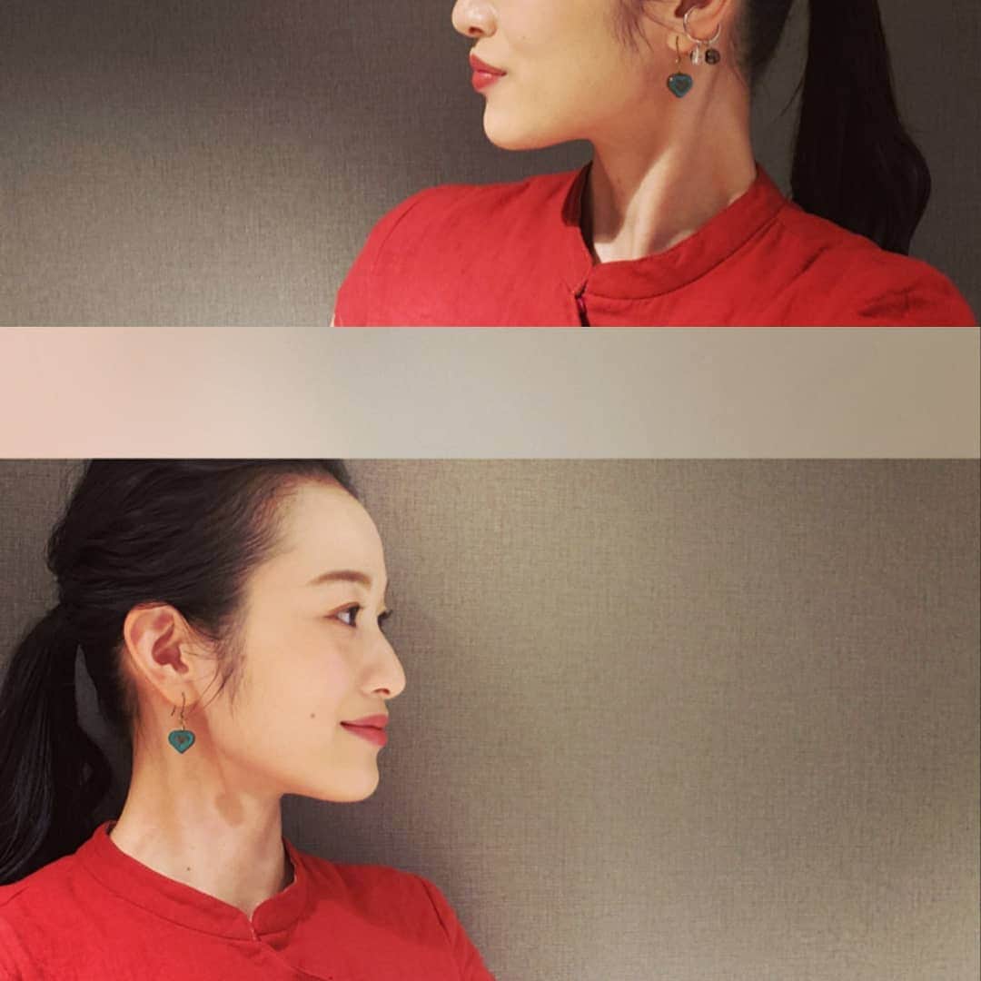 高良ひとみさんのインスタグラム写真 - (高良ひとみInstagram)「👗💎 . . . I'm really into stacking earrings recently.  #ファッションの秋 を楽しんだ日 #いつかの私  #ひとりあそび  #2020 #ho #hitomitakara」11月21日 7時59分 - hitomi__takara