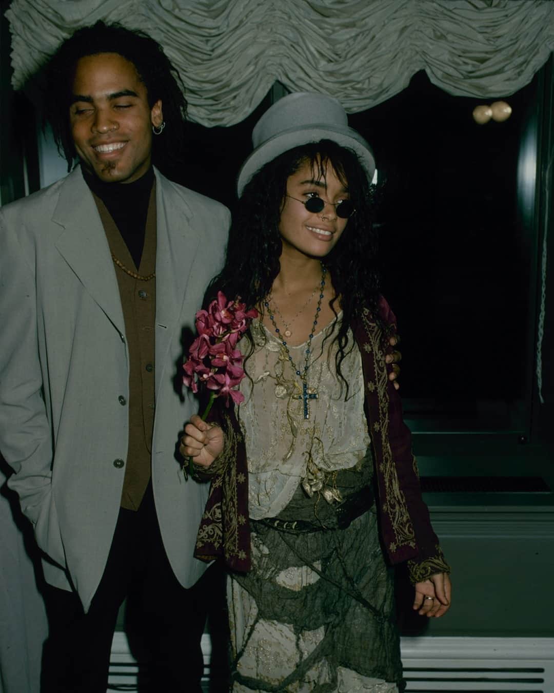 i-Dさんのインスタグラム写真 - (i-DInstagram)「Lisa Bonet just oozes cool. ⁣⁠ ⁣⁠ From her days of 80s sitcom stardom to now, the actress has always marched to the beat of her own drum. ⁣⁠ ⁣⁠ To celebrate her birthday, we chart the heyday of Lisa’s career through some of her most recognisable  boho-meets-streetwear looks.⁣⁠ ⁣⁠ Read now via link in bio.⁣⁠ ⁣⁠ .⁣⁠ .⁣⁠ .⁣⁠ Text @zoekends⁣⁠ Photography The LIFE Picture Collection via Getty Images.⁣⁠ #LisaBonet⁣⁠」11月21日 8時01分 - i_d