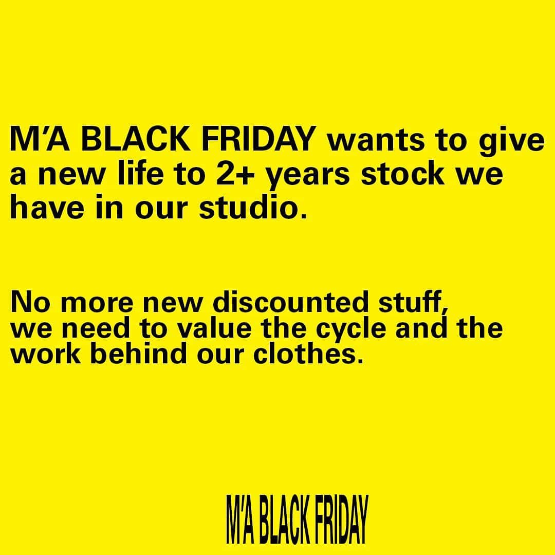 Marques Almeidaさんのインスタグラム写真 - (Marques AlmeidaInstagram)「Moving studios back and forth we found some hidden M’A gems in our boxes  They deserve a new life!   M’A BLACK FRIDAY is exclusively dedicated to 2+ years stock items  No more new discounted stuff, we need to value the cycle and the work behind our clothes  #inwiththeold #mablackfriday #marquesalmeida #howdoyouwearyourma」11月21日 8時11分 - marques_almeida