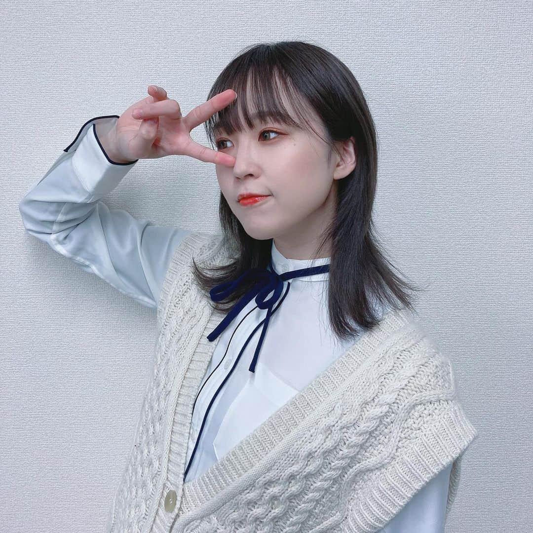 三田麻央さんのインスタグラム写真 - (三田麻央Instagram)「✌️」11月21日 8時55分 - kyunmao_m99