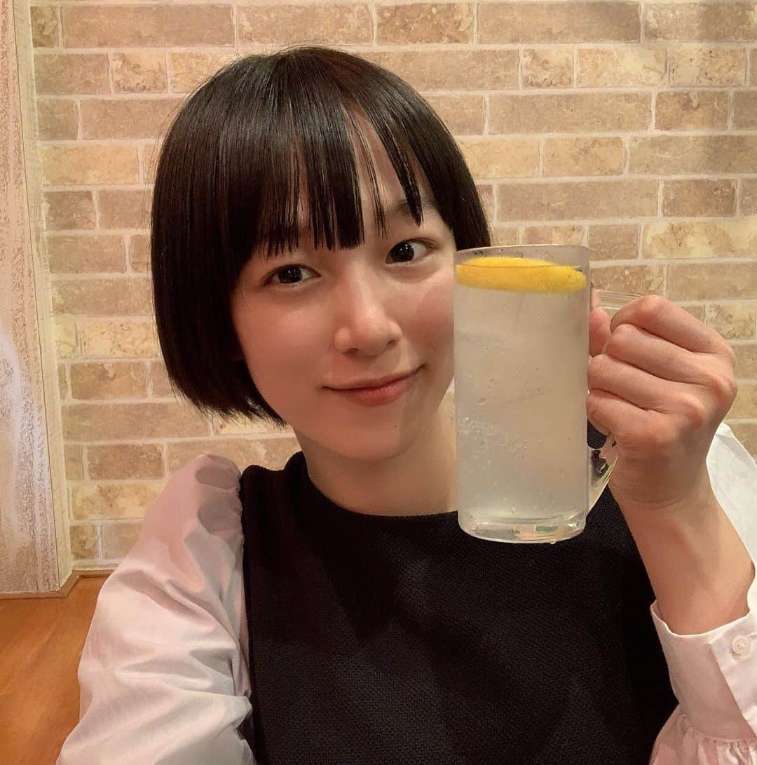 坂田莉咲さんのインスタグラム写真 - (坂田莉咲Instagram)「マネージャーさんと出世サワーに行ってきました🍺 たくさん飲めて大満足！ この後は、大好きなビールを飲みに行きました🍻  　#出世サワー　#出世サワーチャレンジ　#レモンサワー　#両国　#ビール　#お酒好き女子  #お酒好き」11月21日 12時03分 - sakata_risa