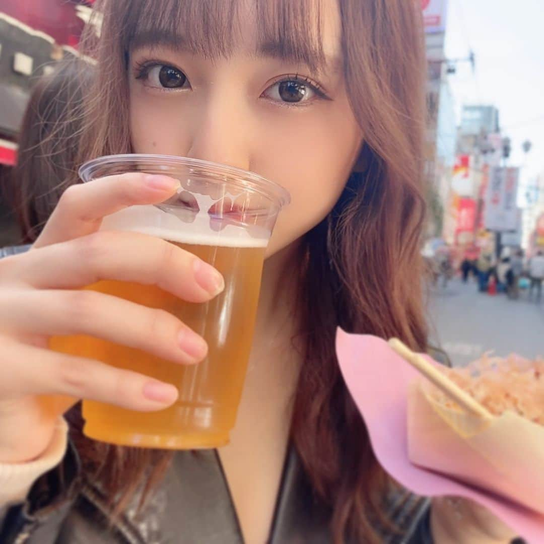 由良朱合さんのインスタグラム写真 - (由良朱合Instagram)「大優勝🍻  今月は広島名古屋広島東京広島大阪広島🐰 新幹線たくさん乗れて嬉しい😢💞   #大阪#大阪グルメ #大阪グルメ #大阪旅行 #大阪心斎橋 #心斎橋#食べ歩き#心斎橋グルメ #心斎橋食べ歩き#たこ焼き#ビール#ビール女子 #グラドル#グラビア#由良朱合#オフショット#水着  #instagood #instalike #instagram #japanesegirl #gravure#photography #flowers #fff #셀카#뷰티스타그램#셀카그램#좋아요#팔로우 #粉我」11月21日 12時31分 - yura0312akari