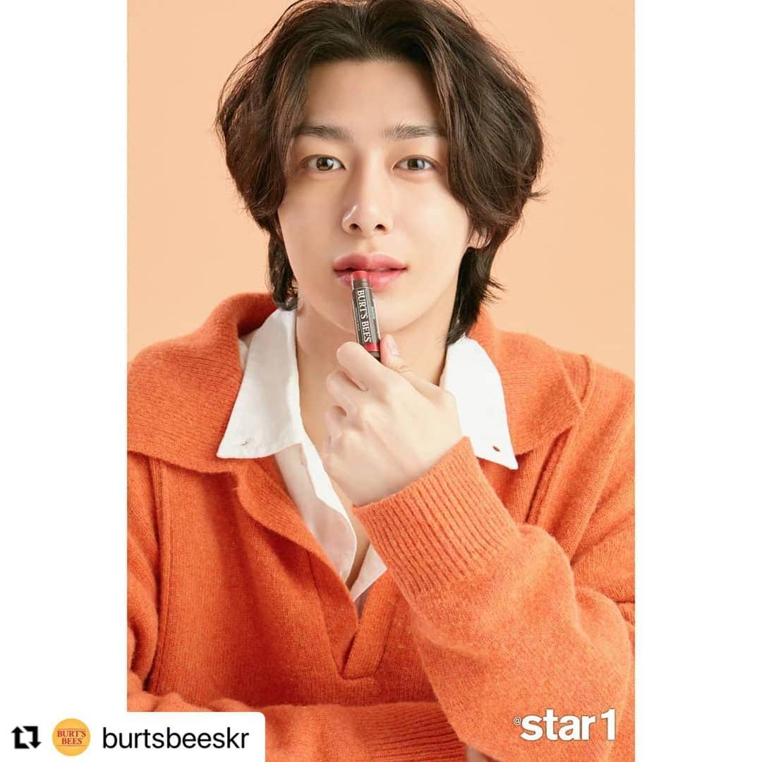 Monsta Xさんのインスタグラム写真 - (Monsta XInstagram)「#Repost @burtsbeeskr   @burtsbeeskr  입술미남 몬스타엑스 형원과 함께한 버츠비 신제품 화보 공개👄❤ ⠀ 형원(@official_monsta_X)의 입술을 촉촉하고 생기있게 만든 립밤💄바로 신제품 #틴티드립밤 #매그놀리아 랍니다   다양한 버츠비 신제품과 함께한 형원의 화보는  앳스타일(@atstar1magazine) 12월호에서 만나보세요💛   #몬스타엑스 #형원 #앳스타일 (@ star1) 12월호 화보   #MONSTAX #MONSTA_X #HYUNGWON #앳스타일 #앳스타일형원 #버츠비형원 #몬스타엑스형원  #버츠비 #광고」11月21日 12時57分 - official_monsta_x