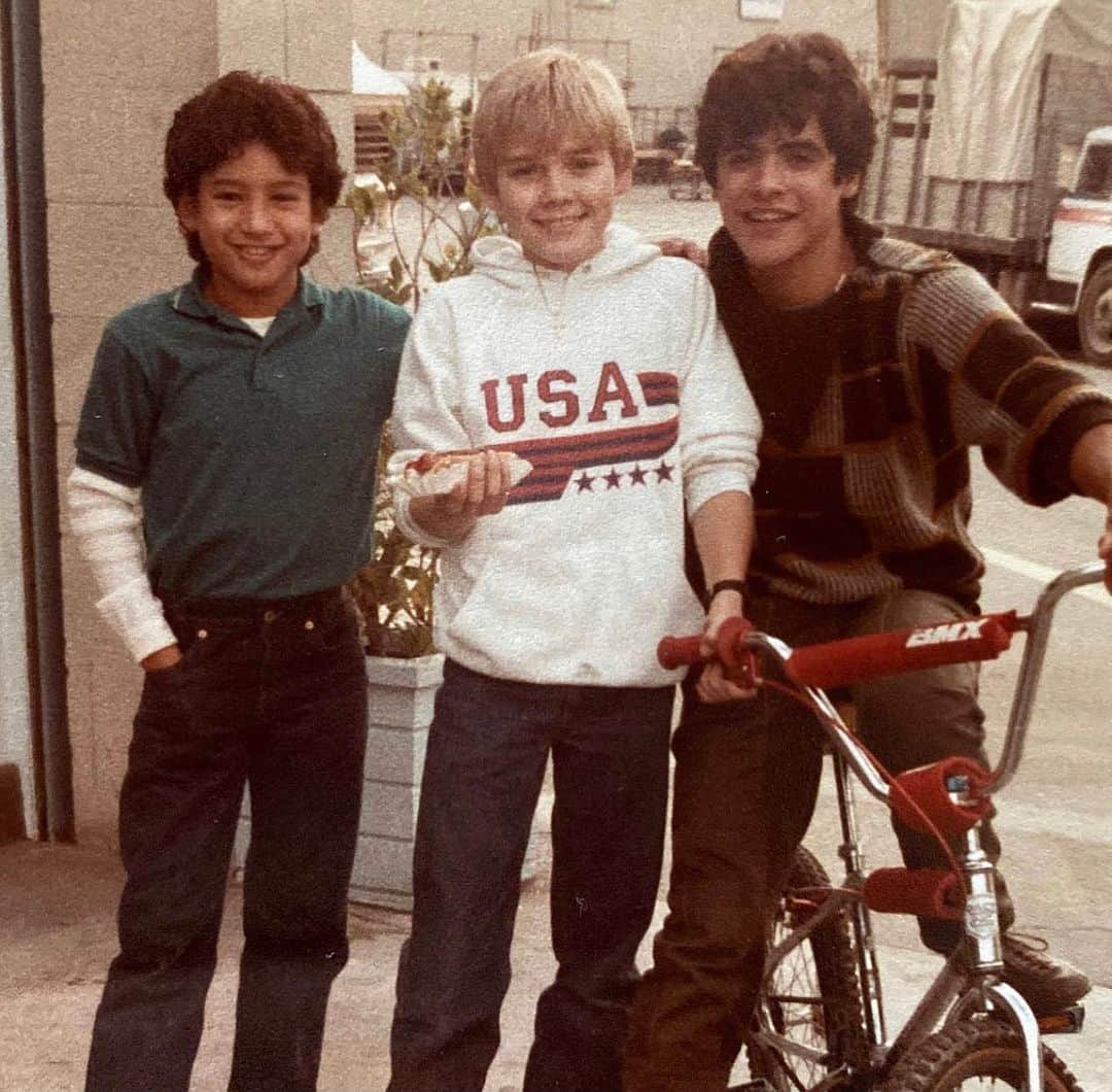 マリオ・ロペスさんのインスタグラム写真 - (マリオ・ロペスInstagram)「OG!! With Ricky Schroeder and Miguel from #menudo   #mariolopez #mariolopezextra #savedbythebell #sbtb #slater #acslater #lopez #lópez #fanbase #fantasyfootball #messi @onwithmariolopez @mariolopez #sbtbmeme #bayside #preppy #onwithmariolopez」11月21日 13時17分 - mariolopezextra