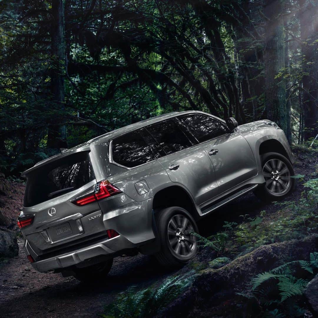 Lexus USAのインスタグラム：「Turn your off-road experience into something you’ve never imagined. 🏕️」