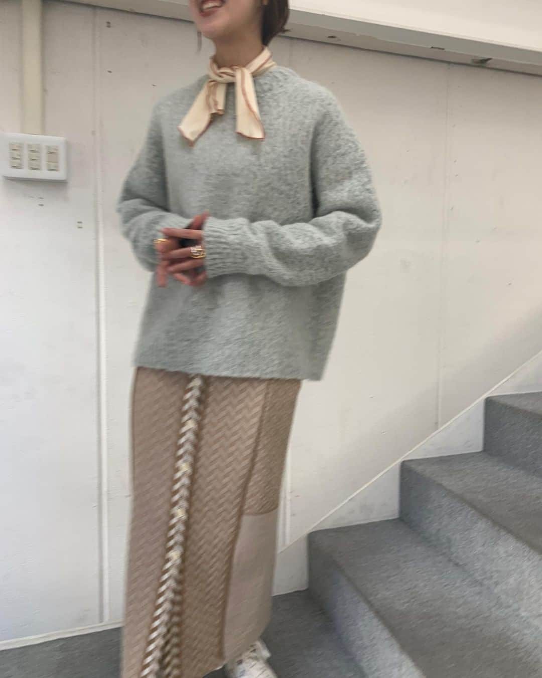 【ANN DE ARKさんのインスタグラム写真 - (【ANN DE ARKInstagram)「PICKUP ITEMS﻿ ﻿ 《 AURALEE 》﻿ WOOL ALPACA FELT KNIT P/O﻿ ￥39,600（税込）﻿ ﻿ 《 Baserenge 》﻿ PAVA LONGSLEEVE﻿ ￥16,390（税込）﻿ ﻿ 《 TAN 》﻿ MOSAIC PATTERN SKIRT﻿ ￥46,200（税込）﻿ ﻿ ﻿ 着用用スタッフ身長：158cm﻿ ﻿ ﻿ 商品に関しましては、お気軽にコメントや店舗までお問い合わせください。﻿ ⬇︎⬇︎⬇︎﻿ @ann_de_ark ﻿ #fashion #栃木 #宇都宮 #ショップ  #arknets #anndeark #auralee #tanjpn #baserange #converse」11月21日 13時43分 - ann_de_ark