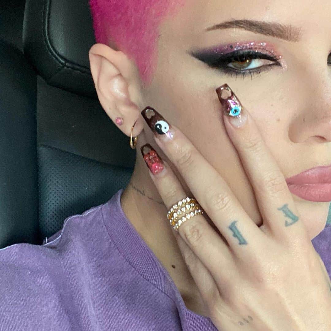 Halseyのインスタグラム：「nope」