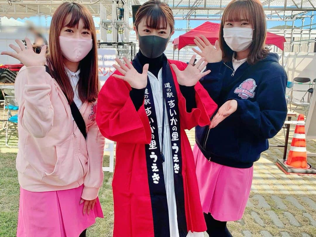 常盤よしこのインスタグラム：「道の駅すいかの里植木🍉 大収穫祭のMCしてます♫ 新鮮なお野菜・果物も沢山でーす！ お近くの方は遊びに来てください❤️ ・ rkbラジオの スナッピーさん @rkbr_snap  可愛い😍 ミミー号OGの常盤 嬉しい出会いでした❤️」