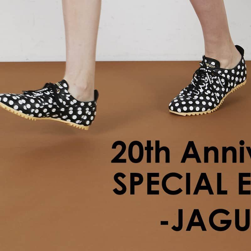 FRAPBOISofficialさんのインスタグラム写真 - (FRAPBOISofficialInstagram)「〈20th Anniversary SPECIAL EDITION -JAGUAR-〉  ブランド設立20周年を記念して、ムーンスターのロングセラースニーカー「ジャガー」とコラボレーション。  オールドット柄の限定デザイン仕様になっています。  BIGI ONLINE STOREでは、ポイント5倍にて、先行予約受付中です。  Sneakers 16,500yen+tax  #frapbois #フラボア #20 #20years #20周年 #fashion #ファッション #moonstar #ムーンスター #jaguar #ジャガー #sneakers #sneaker #スニーカー #specialedition #スペシャルエディション #relax #リラックス #relaxwear #リラックスウェア #onemilewear #ワンマイルウェア #tokyo #japan」11月21日 14時02分 - frapbois_official