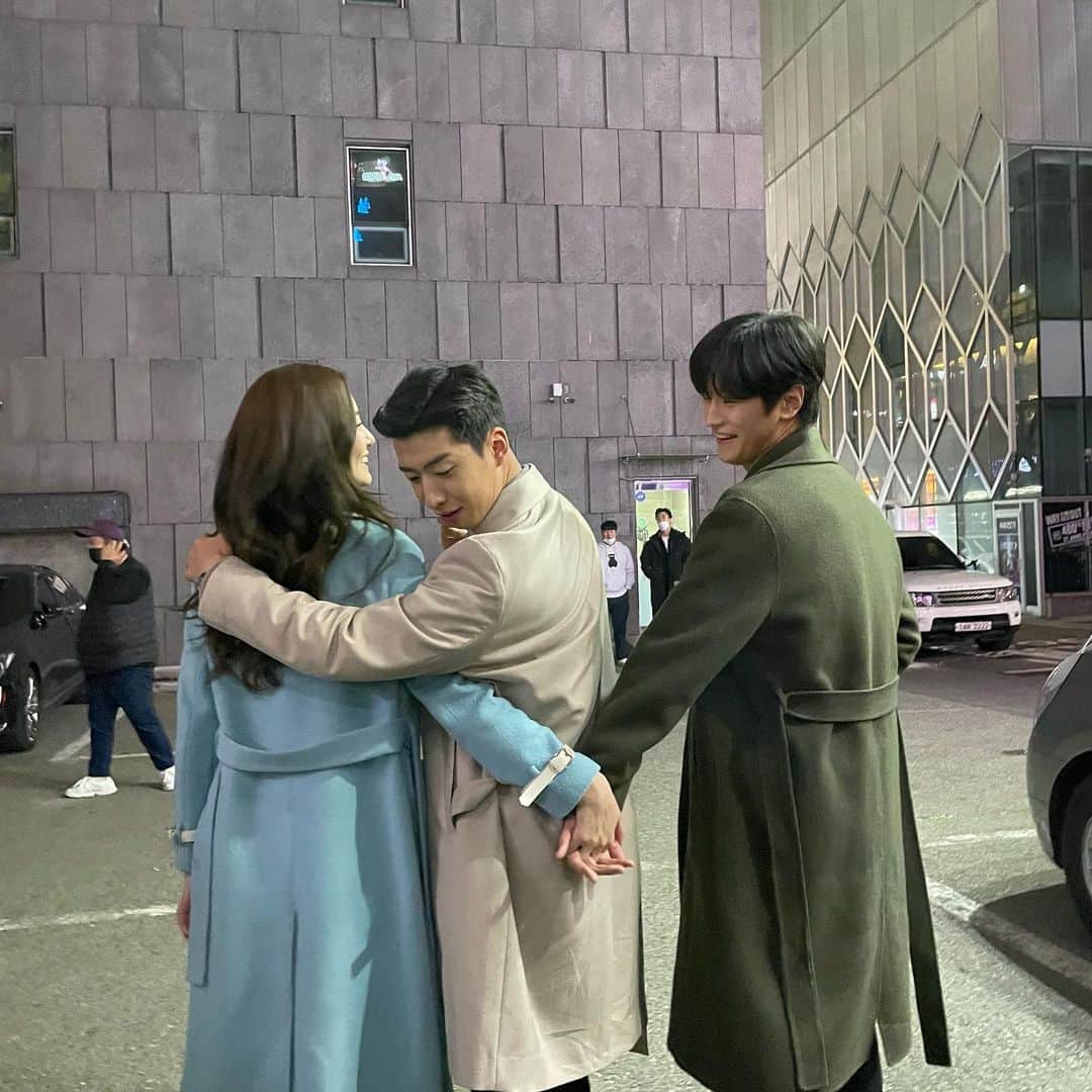ステファニー・リーさんのインスタグラム写真 - (ステファニー・リーInstagram)「철산 사하 용산 삼각관계? 😆」11月21日 14時10分 - stephanielee199