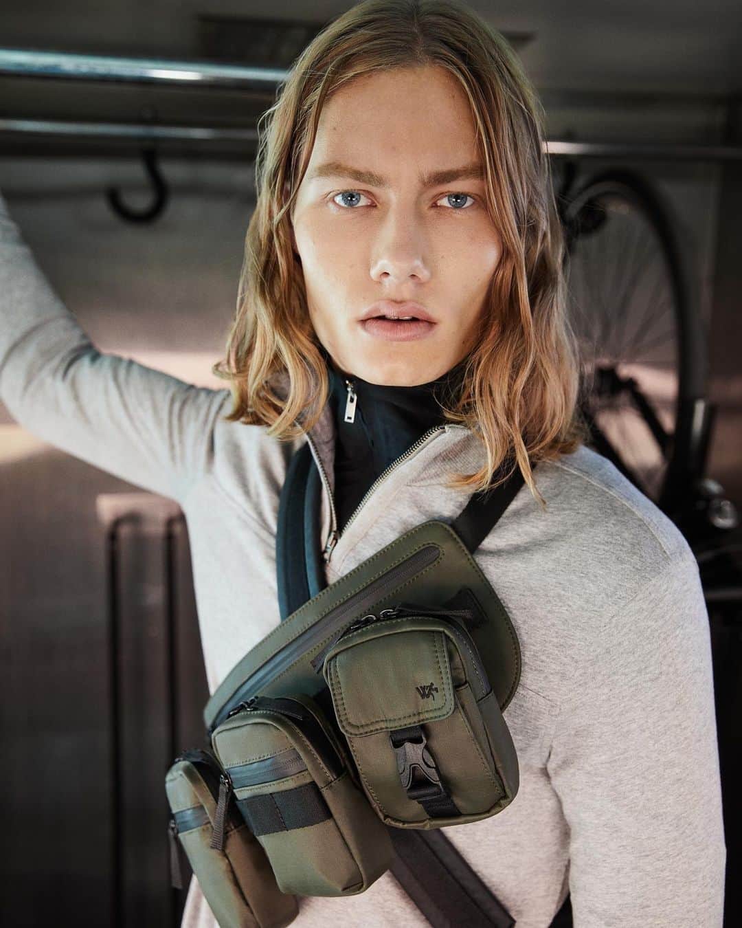 ウォントのインスタグラム：「Simple, sustainable and now on sale. Discover markdowns up to 50% off select ECONYL styles on wantlesessentiels.com.  #wantlesessentiels」