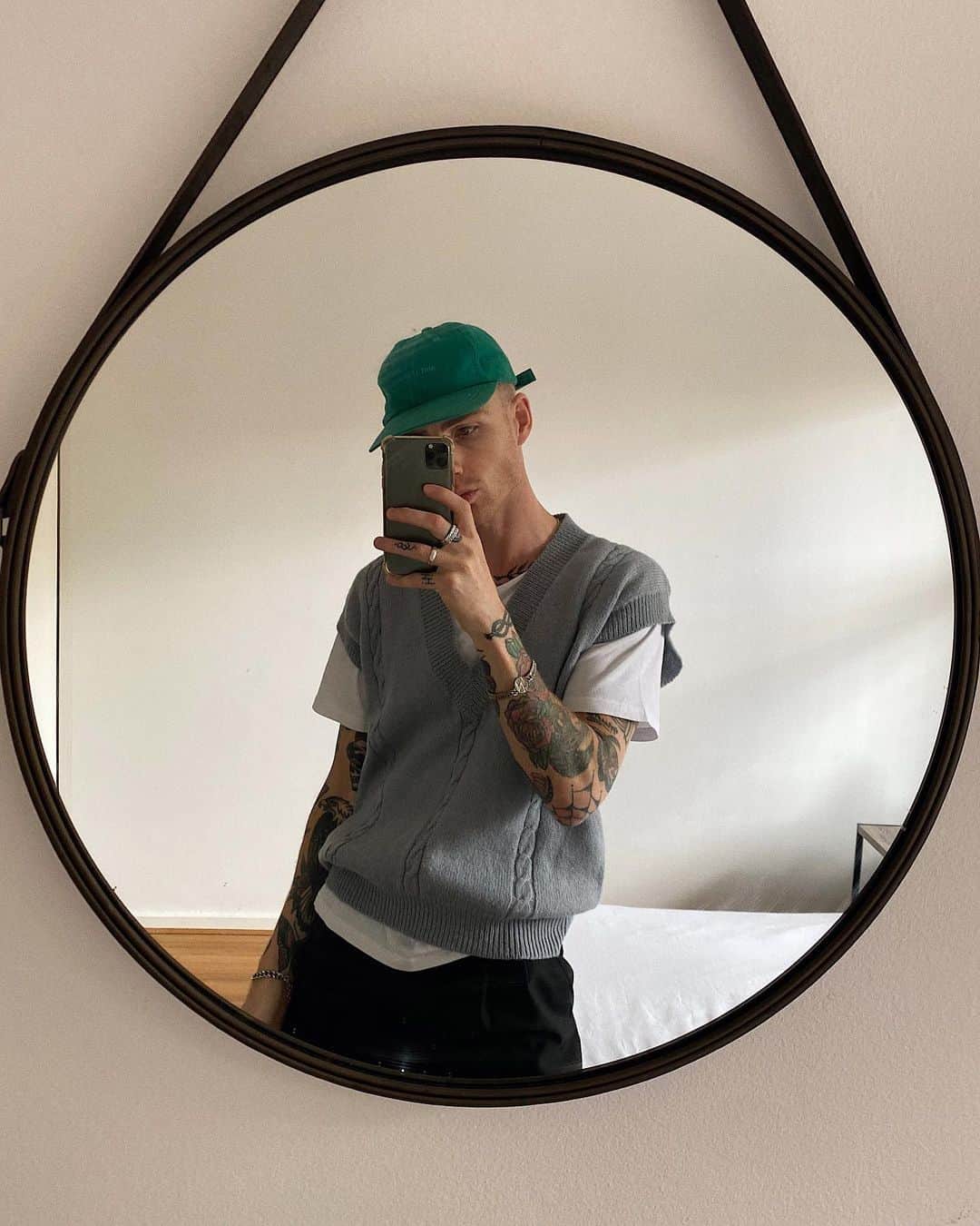 THOMAS DAVENPORTのインスタグラム：「//」
