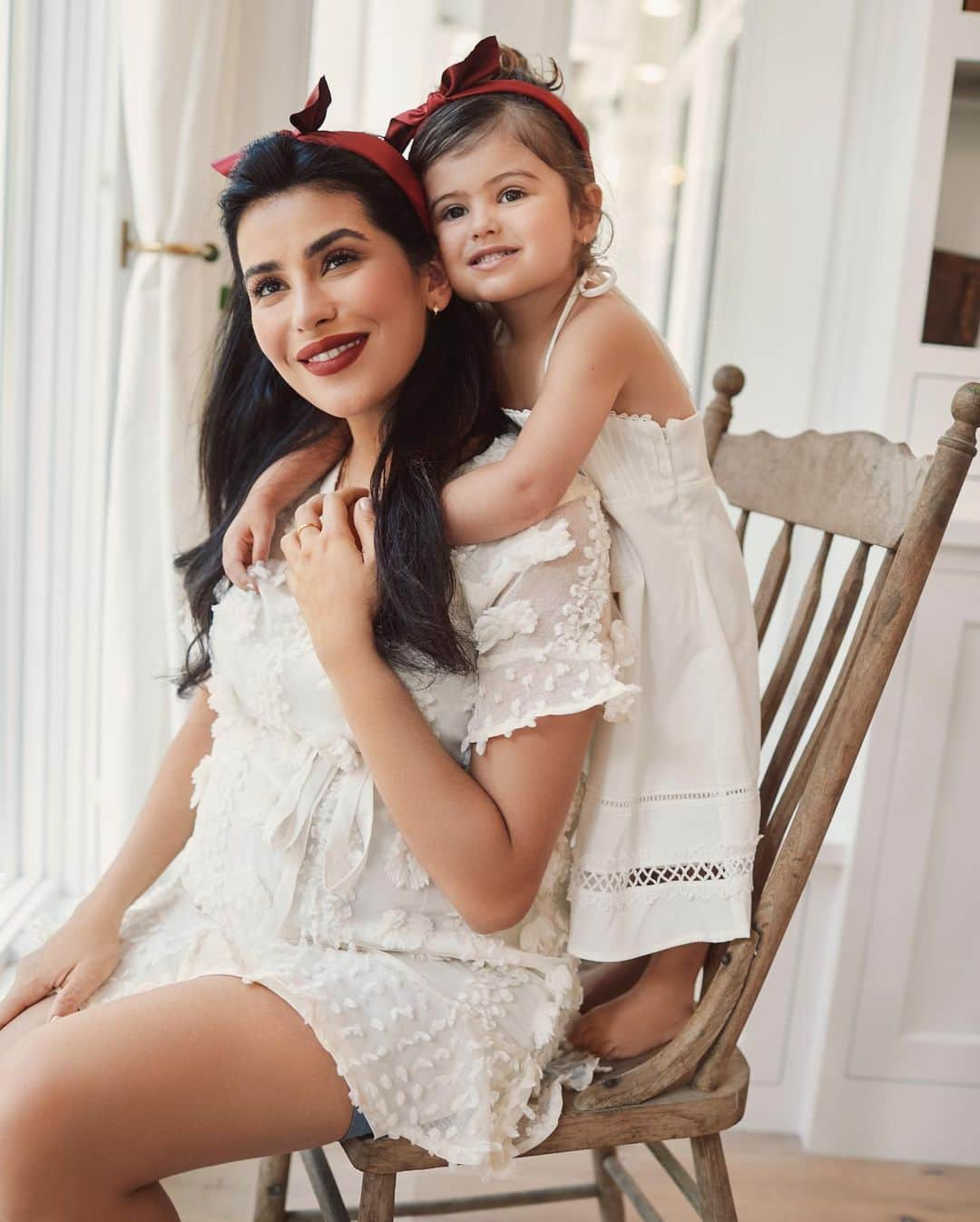 Sazan Hendrixさんのインスタグラム写真 - (Sazan HendrixInstagram)「My teeny.. my tiny.. my teeny teeny tiny..! 💓 Our mommy and me #SazanXWildprimrose hair collection is now in stores only at @walmart!!! 🎉 We shot this a couple of months ago and it was so sweet doing this with my curly haired cutie (and Amari in my belly!) I’ll forever cherish this ❤️ We hope you love the collection just as much as we do! These are just a few pieces and I can’t wait for you to see more 🤗 P.S which pic is killing you the most 🤣💀 @conair @scunci #sazanxconair #sazanxscunci #teenyandme #happyholidays」11月22日 1時01分 - sazan