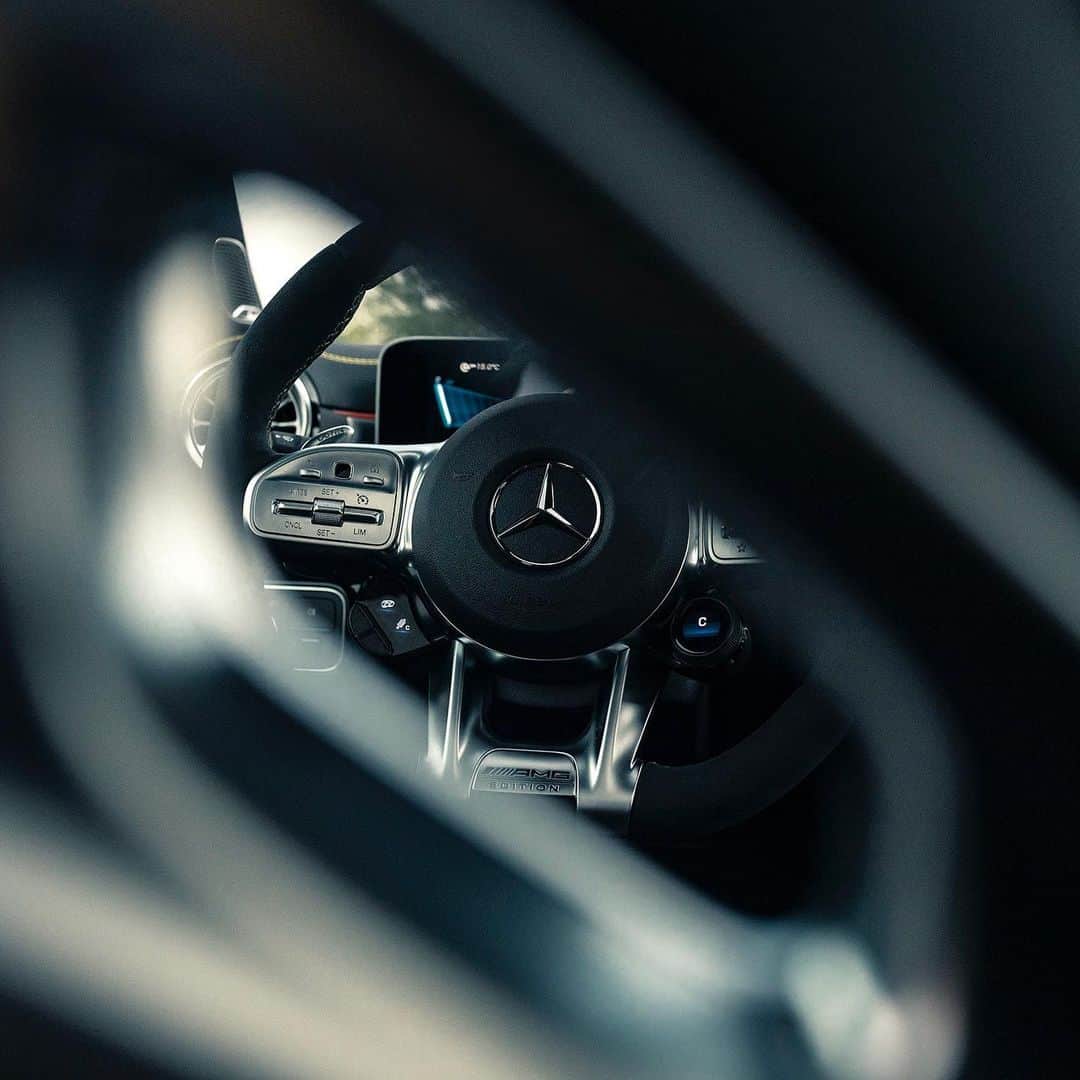 メルセデス・ベンツさんのインスタグラム写真 - (メルセデス・ベンツInstagram)「Take a seat and take off!  📷 @petermosoni  #MercedesAMG #DrivingPerformance #Aclass #AMG #Mercedes #hothatchback #Mercedes #amgfamily #amglovers」11月21日 16時06分 - mercedesbenz