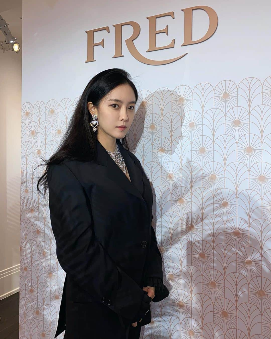 ヒョミン さんのインスタグラム写真 - (ヒョミン Instagram)「@fredjewelry 💫  #FREDParis #FREDJewelry #프레드」11月21日 16時34分 - hyominnn