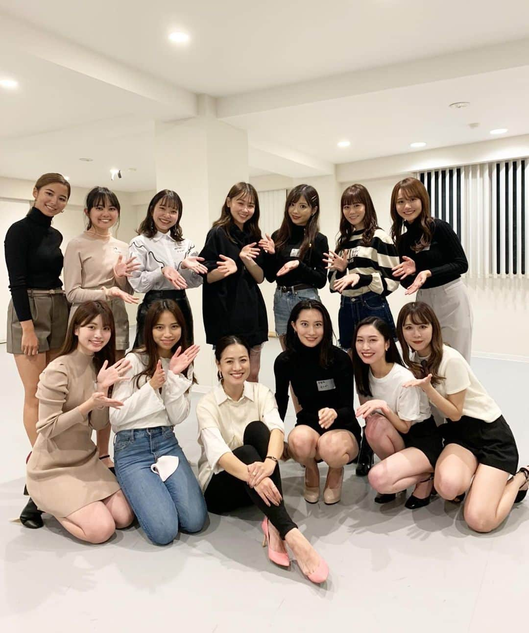 西村愛のインスタグラム：「． 先日、12/5に開催される【Campus Girl's Festival】に向けてウォーキングレッスンを受けてきました！  講師の悦子先生、主催してくださった美良さん、改めて素敵な機会をありがとうございました😌🤍 他大のミスの子達にも初めて会えて楽しかったです！  本番までにたくさん練習して頑張ります🐕♡  そして、私が参加するこのCampus Girls' Festivalの冠スポンサーのケンズカフェ東京さんが主催の 「全日本ガールズコンテスト2020」が開催中！　  課題曲に合わせて踊った動画をSNSに投稿するだけでなんと優勝賞金１００万円✨ 振り付けは自由なので、誰でも簡単に応募できます ベストスマイル賞など、いろんな賞があるからダンスやったことない人も参加してみてね！「踊る人も見る人も楽しめる・元気になれる・笑顔になれるダンス」をみんなで楽しもう！  ＜参加方法＞ ①課題曲に合わせたダンスを撮影 ②指定ハッシュタグをつけてSNSに投稿 ＜指定ハッシュタグ＞ #全日本ガールズコンテスト2020 #ハピスマダンス  <コンテストの詳細> https://www.girlsdancecontest.com  是非チャレンジしてみてね🤍」