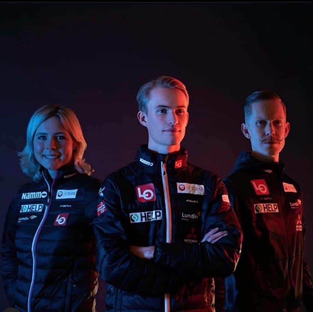 マーレン・ルンビのインスタグラム：「New season, and we got a fresh look with @fibrasport.no 🤩」