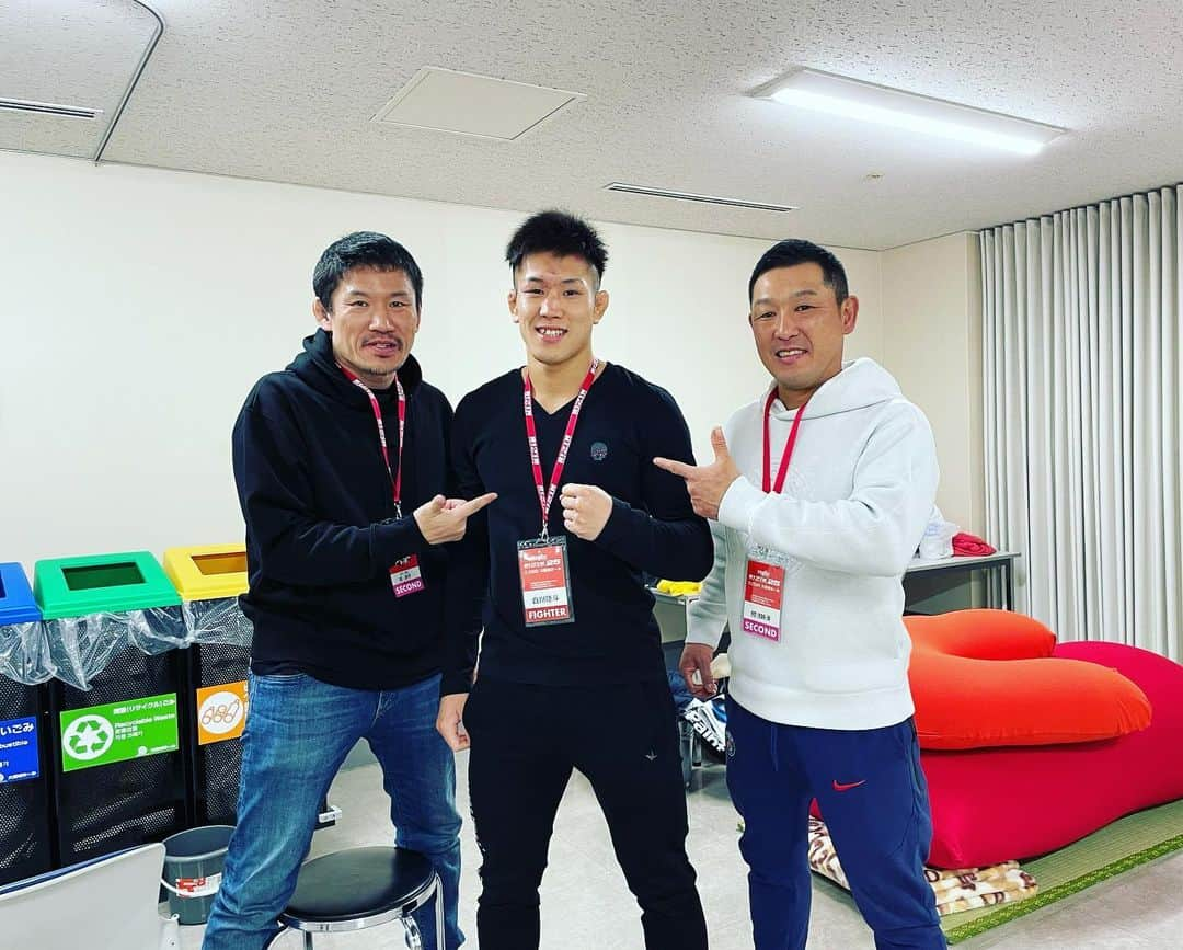 白川陸斗のインスタグラム：「. 3RKO勝ち！  セコンドの三原会長、堀さん ありがとうございました(^^)  応援してくれた皆ありがとう！」