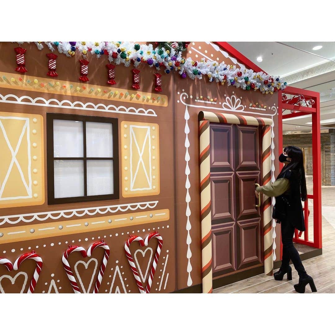 渡邉鈴音さんのインスタグラム写真 - (渡邉鈴音Instagram)「お菓子の家🍬🎂🍭 ・ ・ ・ ・ ・ #お菓子の家」11月21日 17時54分 - rinne_watanabe