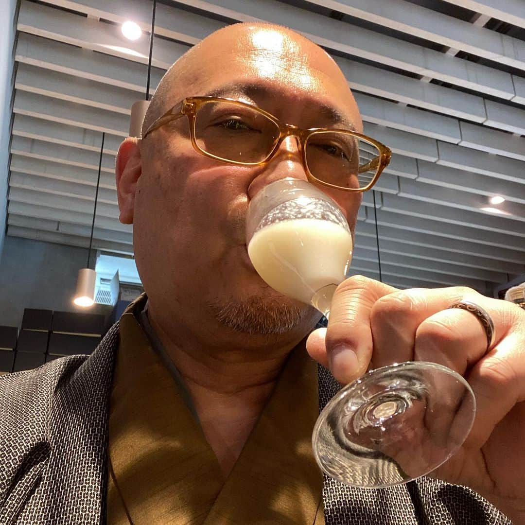 森田繁さんのインスタグラム写真 - (森田繁Instagram)「いせやを出て、ドブロクを喫す。 超美味い。」11月21日 18時31分 - siglic