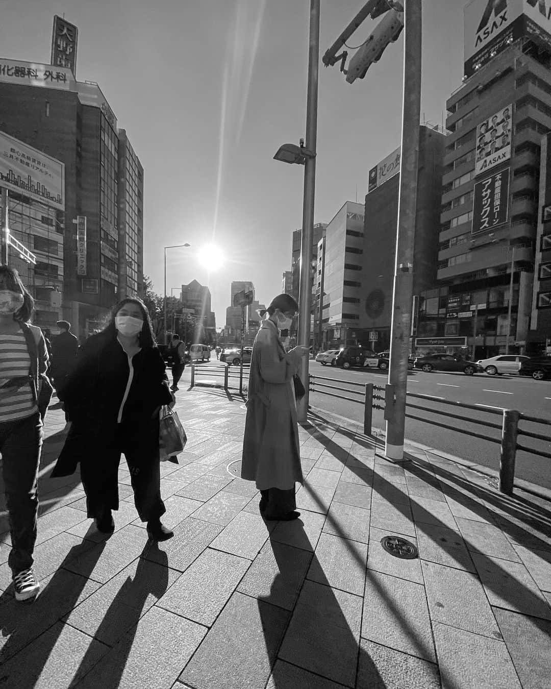 宍戸開さんのインスタグラム写真 - (宍戸開Instagram)「#monochrome #bw #bnw #streetphotography #storyofthestreet #streetoftokyo #streetcinematography #kaishishido #iphone11pro #photography #photographer #photooftheday」11月21日 18時29分 - kaishishido