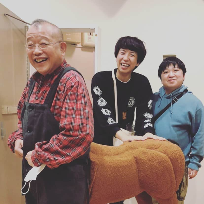 笑福亭鶴瓶さんのインスタグラム写真 - (笑福亭鶴瓶Instagram)「ニッポンの社長、無学に来てくれました。辻ちゃんとケツです。」11月21日 18時41分 - shofukuteitsurube