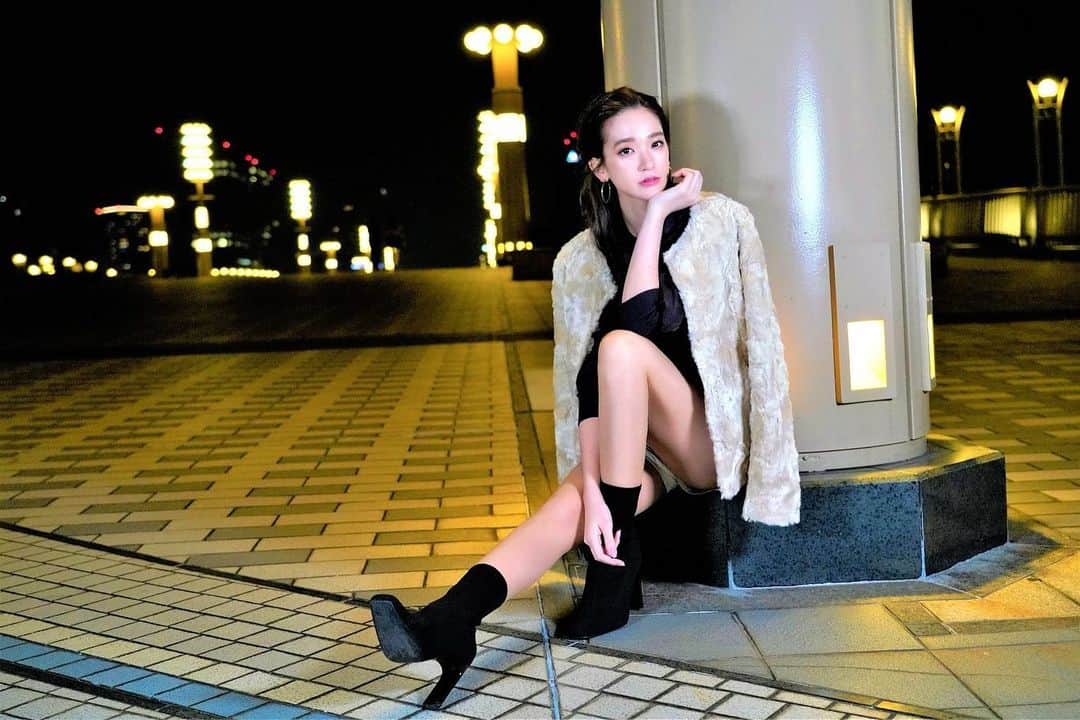 太田麻美さんのインスタグラム写真 - (太田麻美Instagram)「🌓 #portrait #portraitmodel #portraitpage #shooting #ポートレート #ポートレート撮影 #夜撮影」11月21日 18時57分 - asami0523