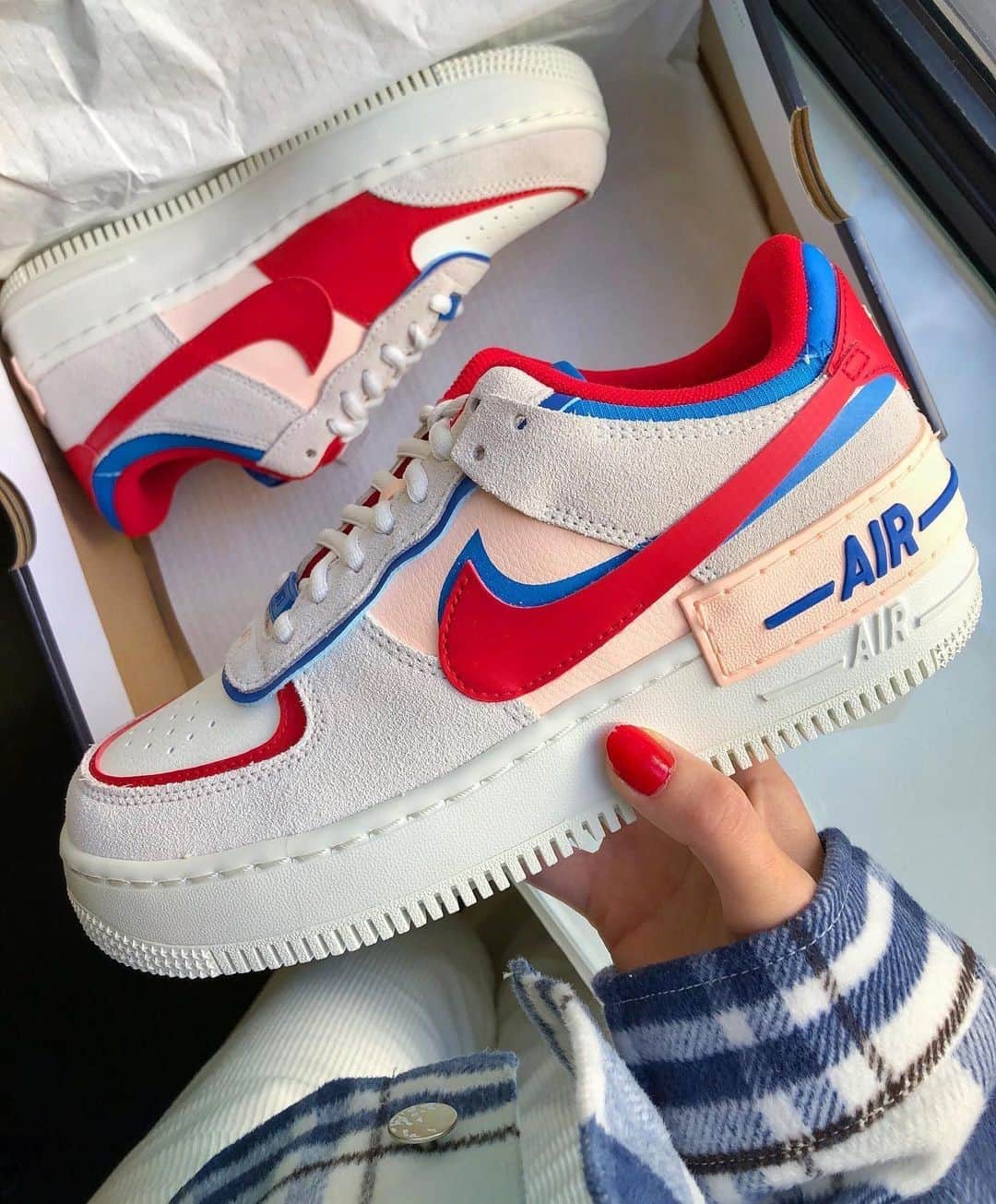 ASOSさんのインスタグラム写真 - (ASOSInstagram)「@legrosbordel [she/her] has the candy cane aesthetic with these Nike AF1 Shadows [1733305] down to a T 🍭」11月21日 19時00分 - asos