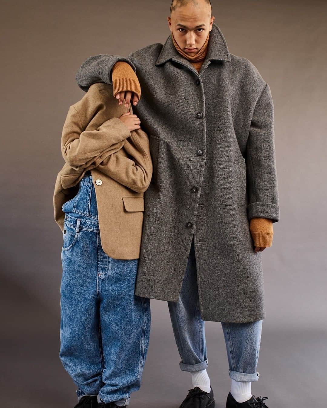 アメリカンビンテージのインスタグラム：「Playing hide and seek with your personnality ___ #AmericanVintage #FW20 #menswear」