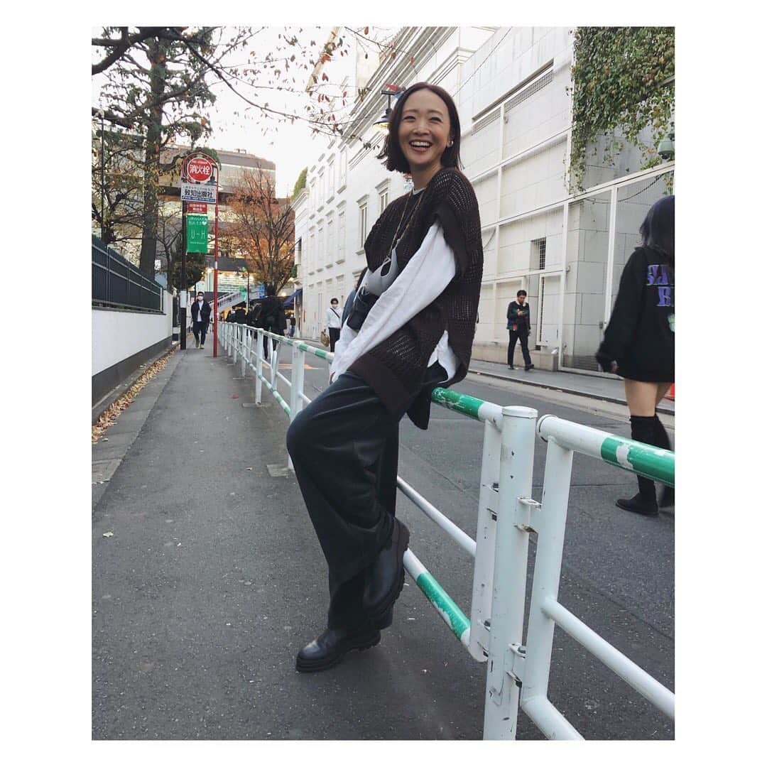 野尻美穂のインスタグラム：「髪切った〜💇‍♀️💞 抜け毛も増えてきたので☹️ あぁさっぱり🎀 とも、いつもありがとう〜🥸  #EARIH #pellicosunny  #08sircus  #stcat #マスクストラップ #syan」
