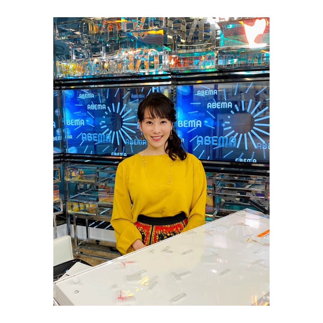 のインスタグラム：「. 今日は久しぶりに サイドアップにしてもらいました。 ほどよいゆるさがいいよね〜。 自分では絶対に絶対にできないけど🤦🏻‍♀️ . #abematv #abema #abemanews  #アベマtv #アベマ  #abemanewsキャスター  #news #報道  #roppongi #roppongihills  #hairmake #サイドアップ  #hairset #ヘアセット  #ヘアメイクのきろく #フリーアナウンサー #ニュースキャスター  #實石あづさ」