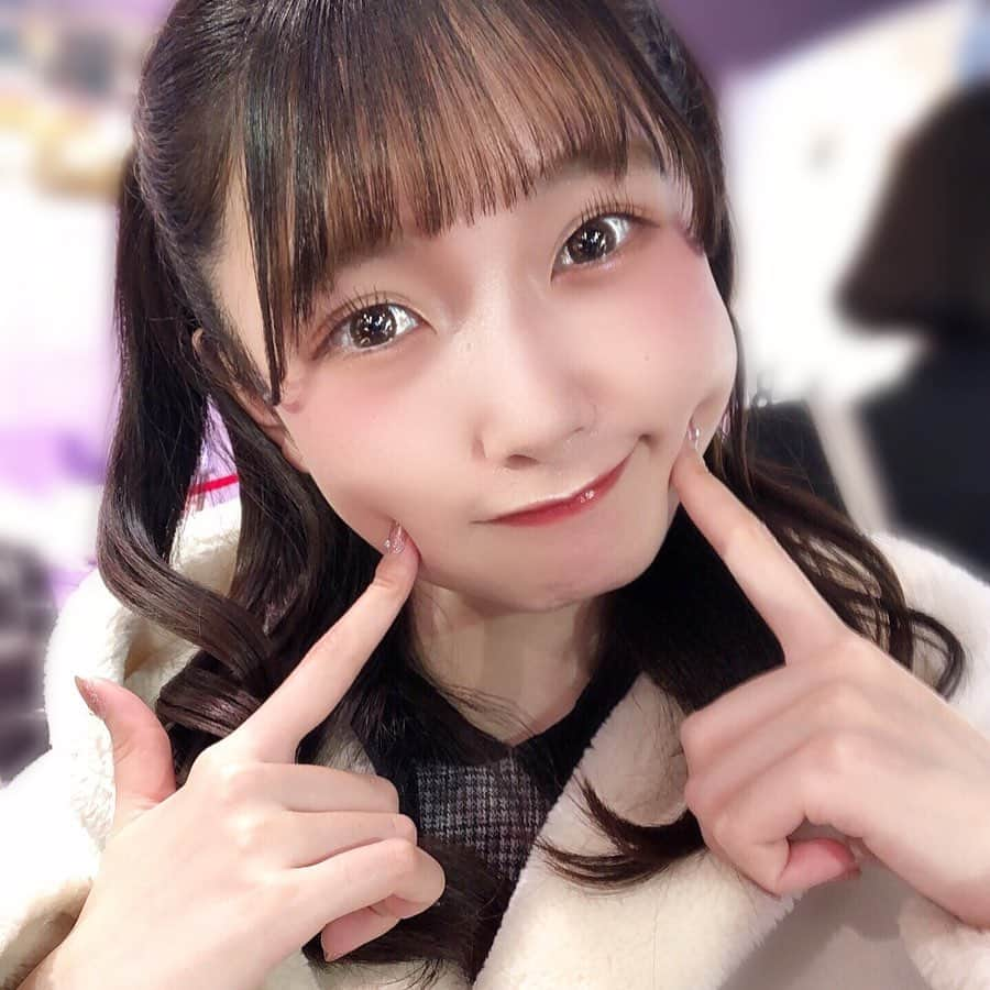 七瀬ひなたさんのインスタグラム写真 - (七瀬ひなたInstagram)「勝たんしか七瀬⁉️⁉️  #アイドル #地下アイドル #ヘアアレンジ #編み込みアレンジ #シースルーバング #ぱっつん前髪 #黒髪 #衣装 #アイドル衣装 #ハーフツイン #丸顔 #いいね返し #いいねした人全員フォローする #日向坂46 #乃木坂46 #自撮り界隈 #自撮り #自撮り女子 #写真好きな人と繋がりたい #ファインダー越しの私の世界 #被写体モデル #サロモ #f4follow #f4f #followforfollowback #akiba」11月21日 20時04分 - elsy_hinata