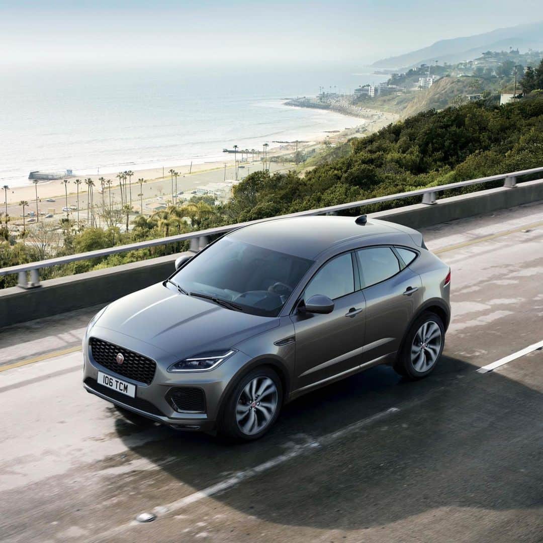Jaguarさんのインスタグラム写真 - (JaguarInstagram)「Standard on New #EPACE 300 SPORT models, Adaptive Dynamics suspension ensures a luxurious ride. Sensors measure body movement, roll and pitch 100 times a second, and steering inputs 500 times a second, to continually adjust damper stiffness to maximise comfort and control.  #Jaguar #Premium #Luxury #Performance #SUV #EV #PHEV #MHEV #Hybrid #AWD #ElectricCars #Technology #CarsofInstagram」11月21日 20時12分 - jaguar