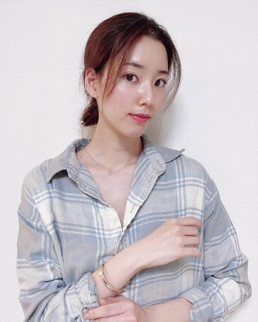 布川桃花さんのインスタグラム写真 - (布川桃花Instagram)「シャツとデニムは @americaneaglejp のホリデーコレクション🎄  #AExME #AEJeans #AEホリデー2020 #momoka_fashion」11月21日 20時15分 - momoka_fukawa