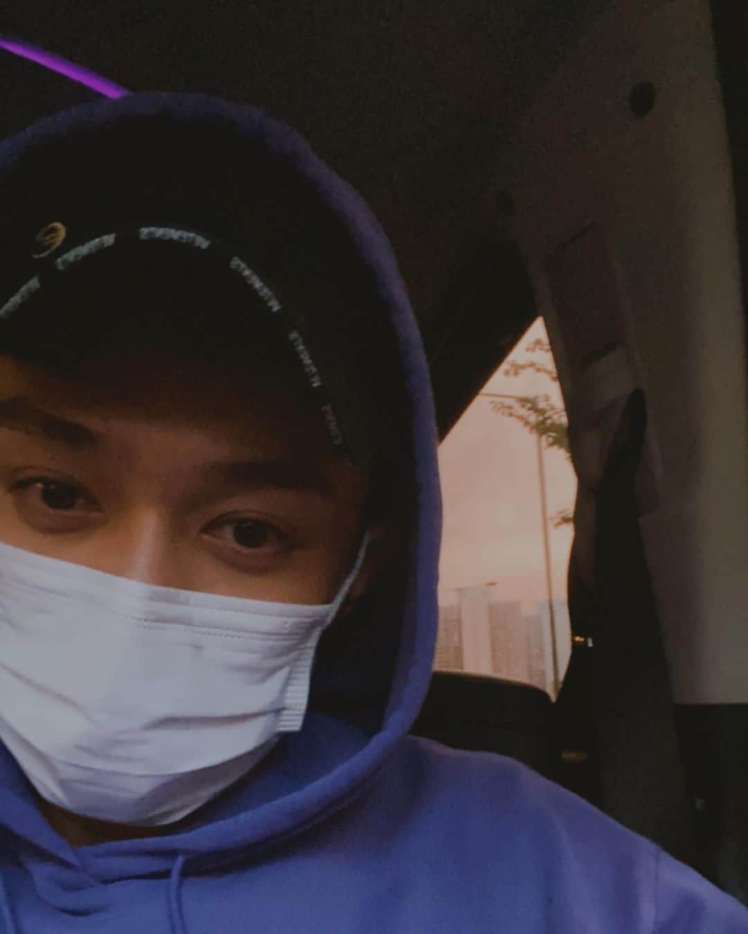 チャウ・パッホウのインスタグラム：「How’s your weekend? 💕」