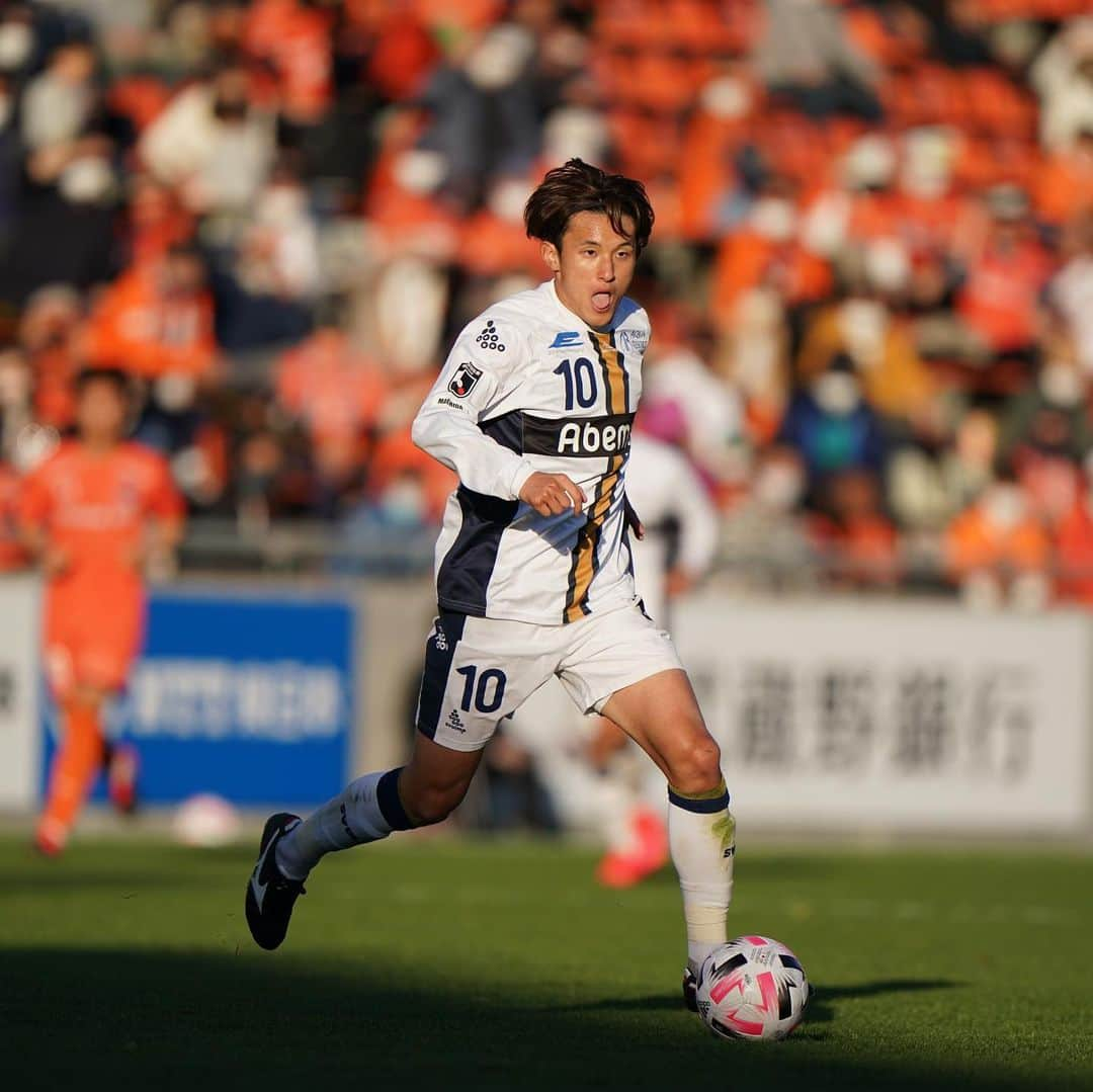 FC町田ゼルビアさんのインスタグラム写真 - (FC町田ゼルビアInstagram)「フォトギャラリー📸⚽️ ﻿ △ 町田 0 - 0 大宮 ﻿ #深津康太 #福井光輝 #中島裕希 #佐野海舟 #小田逸稀  #髙江麗央 #井上裕大 #平戸太貴 #岡田優希 #マソビッチ  #FC町田ゼルビア #zelvia #Jリーグ #サッカー #スポーツ #soccer #football #JLeague #町田﻿ #NACK5スタジアム大宮」11月21日 20時22分 - fcmachidazelvia