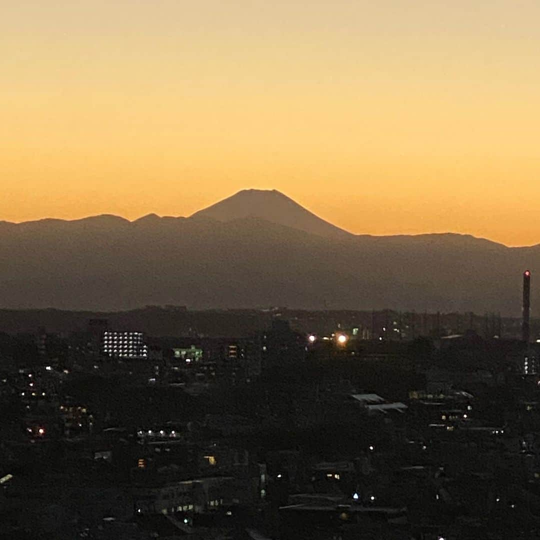 安倍宏行さんのインスタグラム写真 - (安倍宏行Instagram)「#今日の夕焼け」11月21日 20時46分 - higeabe