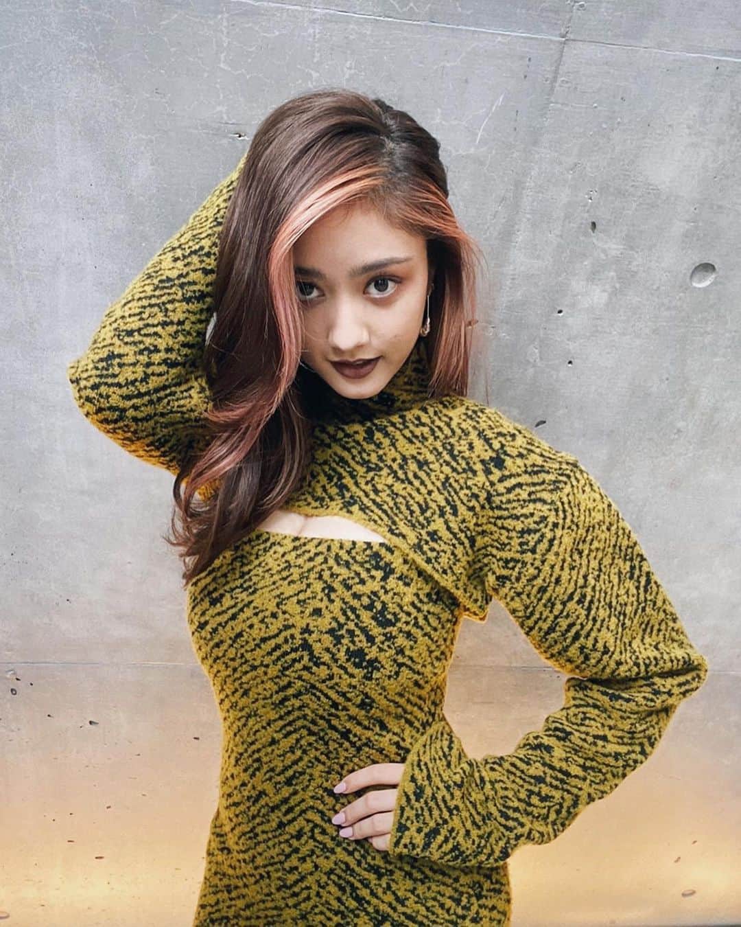のインスタグラム：「昨日ストーリーでたくさん質問頂いた可愛いいお洋服🤤♥️♥️  ドラ恋今夜は1時間スペシャル！！ 夜11時からだよん❤️  👗→ #31philliplim 💎→ #asamifujikawa」